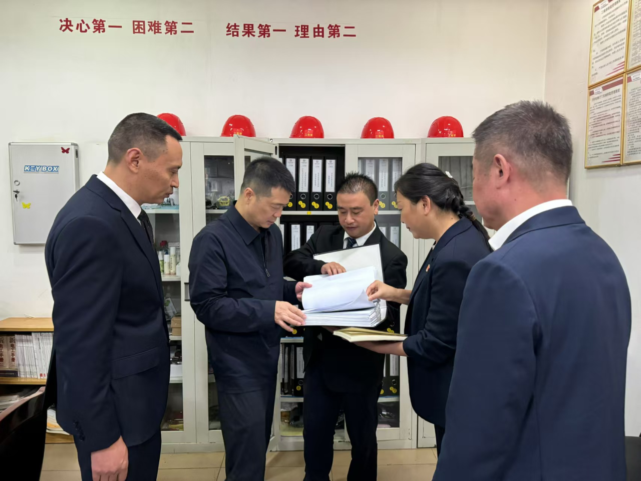 省尊龙凯时集团党委书记、董事长游勇国庆节期间调研督导旗下酒店经营及安全生产工作