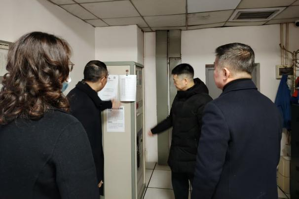 省尊龙凯时集团党委书记、董事长游勇检查督导春节安全生产并看望慰问干部员工